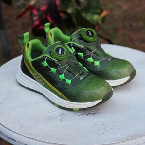 GORE-TEX VADO Kids' Trail Sneakers US 10.5 Kids